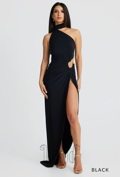 Melani The Label Bianka Gown in Black / Blacks