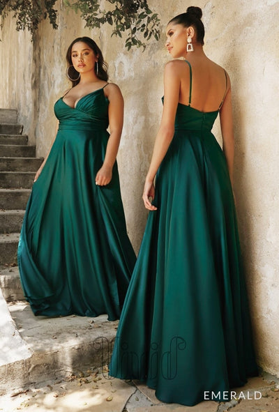 Vivid Curve Laguna Gown in Emerald / Greens